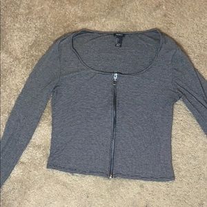 Long sleeve cropped shirt